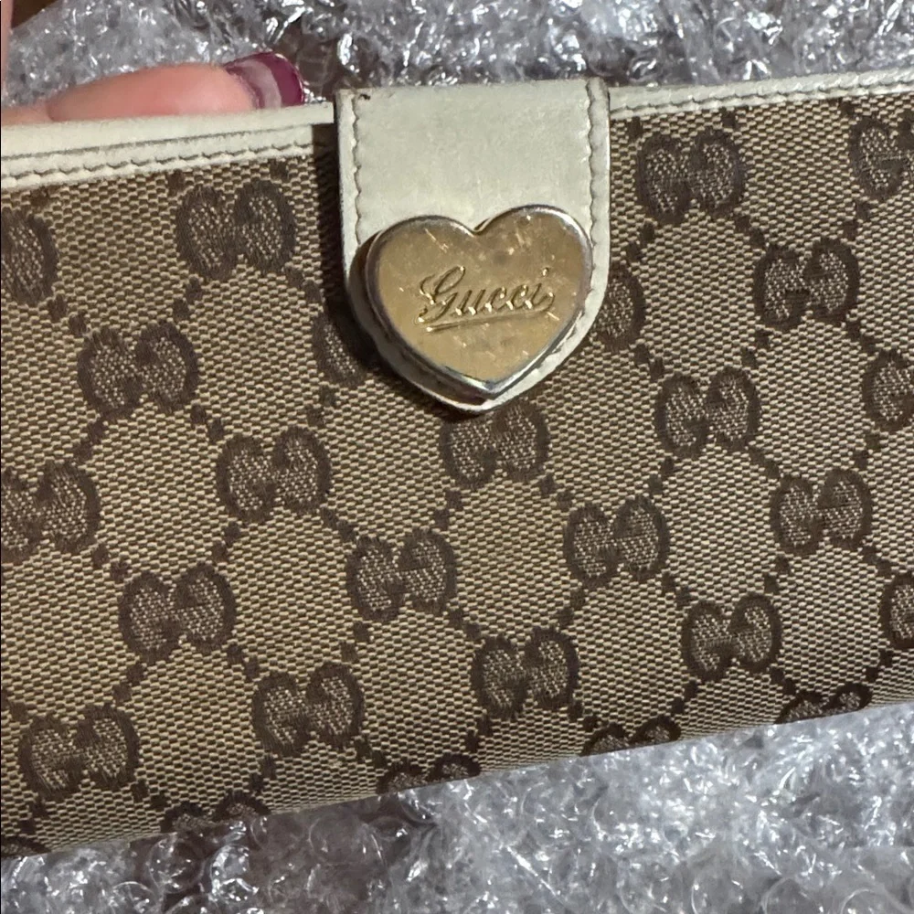 Gucci Brown and Cream Wallet - Picture 4 of 17
